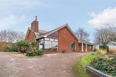 4 bedroom bungalow to rent, Darnford Lane, Lichfield, Staffordshire, WS14