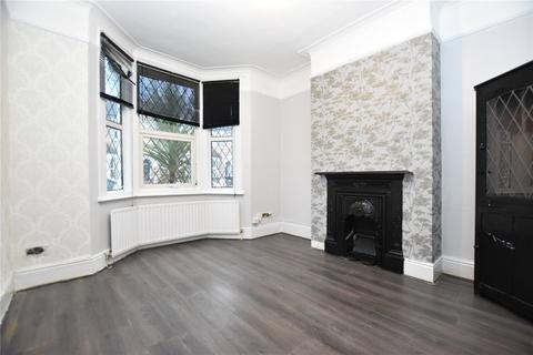 3 bedroom terraced house to rent, Dundee Road, London, SE25