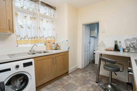 44 Ceres Road, London, SE18 1HP
