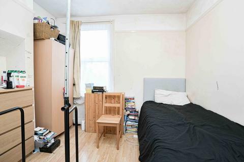 44 Ceres Road, London, SE18 1HP