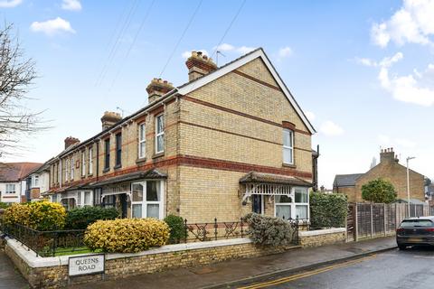 2 bedroom end of terrace house for sale, Queens Avenue, Snodland, Kent