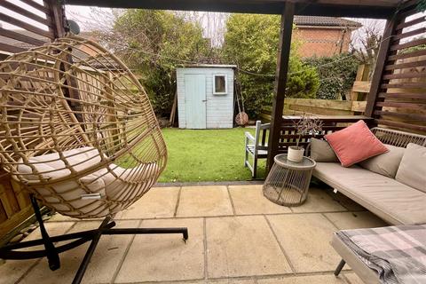 38 Bowman Close, Stratton, Swindon, SN3 4YQ