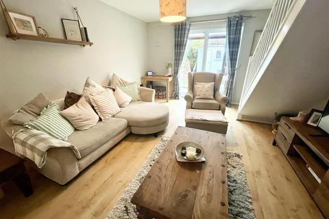 38 Bowman Close, Stratton, Swindon, SN3 4YQ