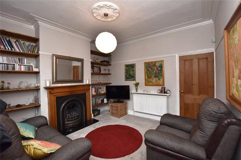10 Ashgrove, Greengates, Bradford, BD10 0BP