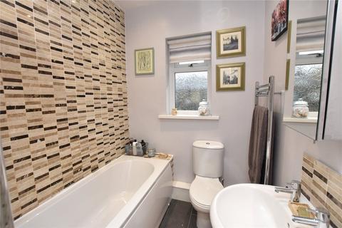10 Ashgrove, Greengates, Bradford, BD10 0BP