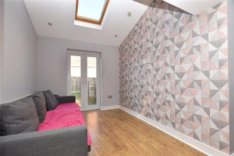 25 Meadow Side Road, East Ardsley, Wakefield, WF3 2LZ