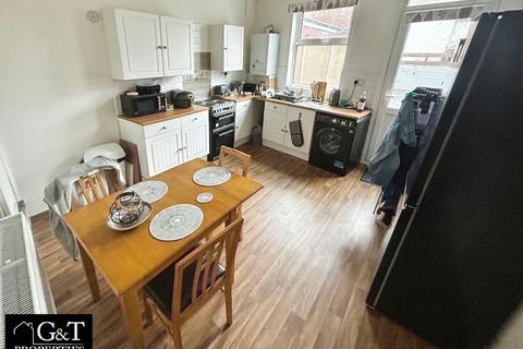 2 bedroom terraced house for sale, Baptist End Road, Dudley