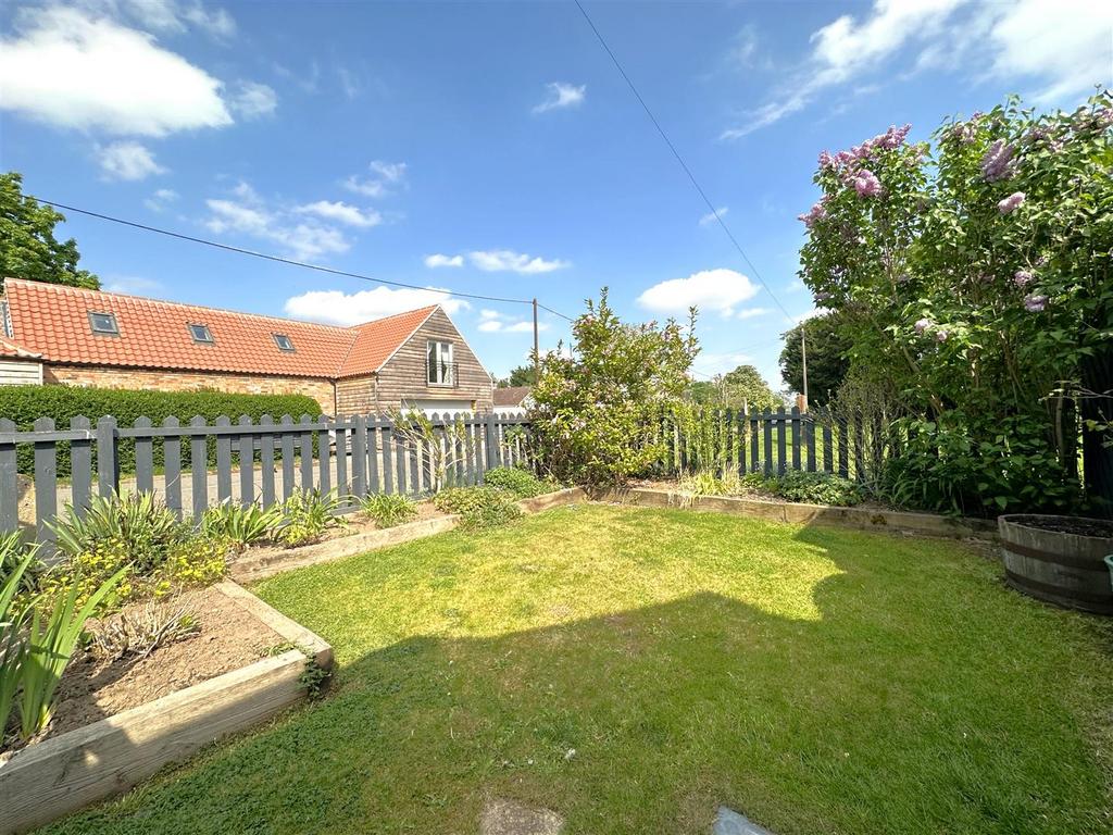 Front Garden 143