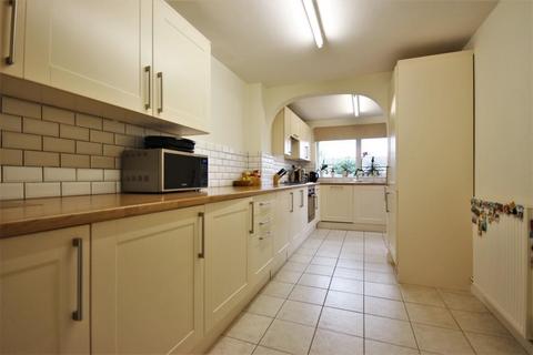 2 bedroom terraced house to rent, Overmead, Oxfordshire OX14