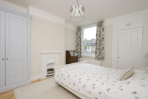 19 Mina Road, London, SW19 3AU