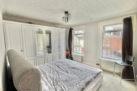 18 Athelstan Road, Folkestone, CT19 6EU