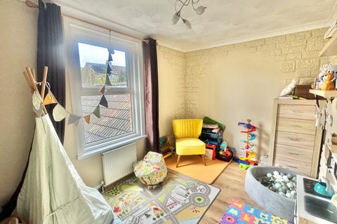 18 Athelstan Road, Folkestone, CT19 6EU