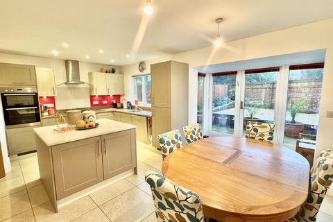 4 bedroom semi-detached house for sale, Castle Mews, Kent CT20