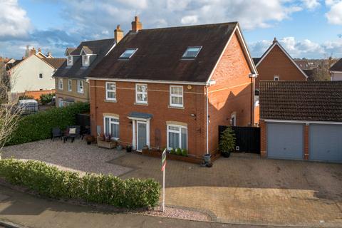 5 bedroom detached house for sale, Baynard Avenue, Dunmow CM6