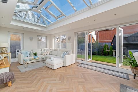 59 Baynard Avenue, Flitch Green, Dunmow, CM6 3FF