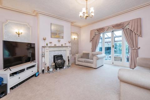 3 bedroom detached house for sale, Syke Road, Wakefield WF3