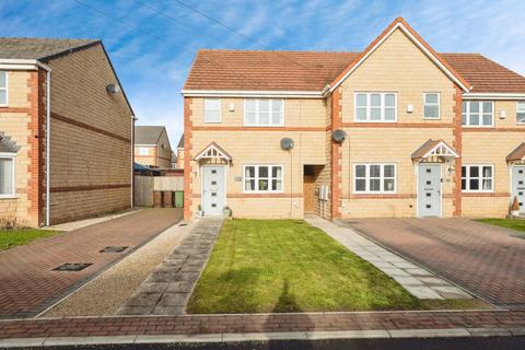 3 bedroom end of terrace house for sale, Birch Way, West Yorkshire WF8