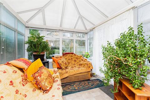 101 Priors Grange, High Pittington, Durham, DH6 1DF