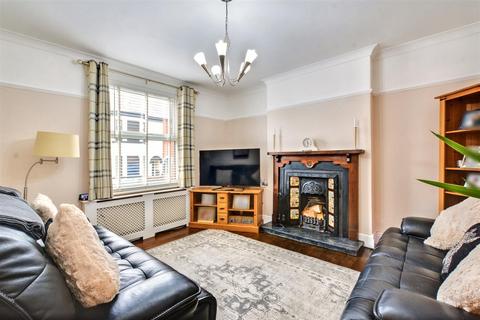 6 Claramount Road, Heanor, DE75 7HS