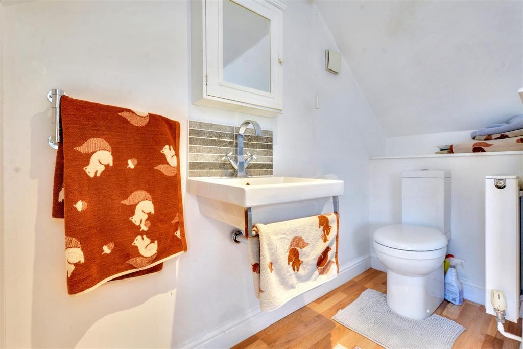Ensuite 1.jpeg