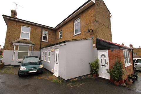 Studio for sale, Canterbury Road, Sittingbourne