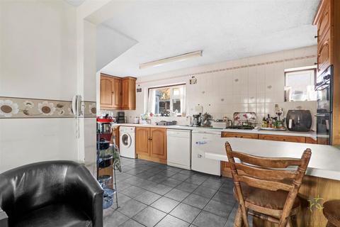 3 bedroom end of terrace house for sale, Green Leys, Evesham WR11