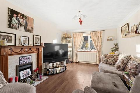 3 bedroom end of terrace house for sale, Green Leys, Evesham WR11