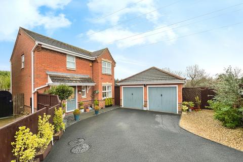 3 bedroom detached house for sale, Killarney Close, Grantham, NG31