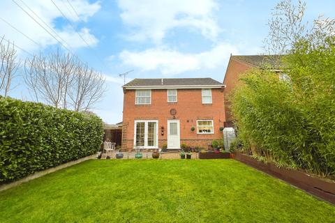 3 bedroom detached house for sale, Killarney Close, Grantham, NG31