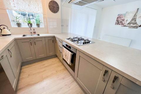 3 bedroom end of terrace house for sale, Tennal Road, Birmingham B32