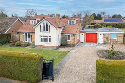 4 bedroom detached bungalow for sale, Willow Park Road, Wilberfoss, York YO41 5PS