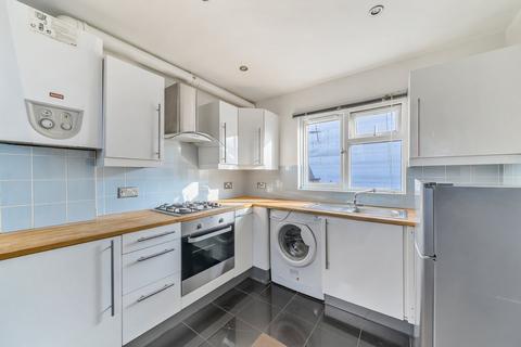 1 bedroom flat for sale, Station Approach, Surrey KT14