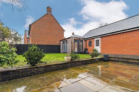 31 Birkdale Close, Swindon, SN25 2DH