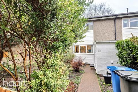 3 bedroom end of terrace house for sale, Millcroft, Norwich