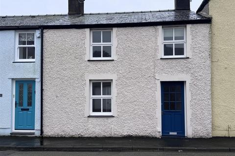 3 bedroom terraced house for sale, New Street, Beaumaris