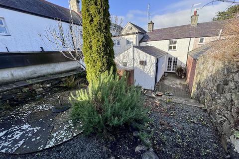 3 bedroom terraced house for sale, New Street, Beaumaris