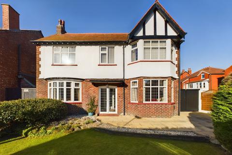 4 bedroom detached house for sale, Chester Avenue, Southport PR9