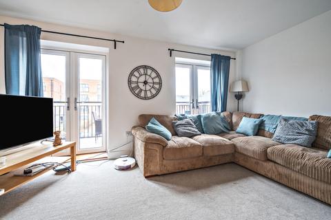 3 bedroom terraced house for sale, Pinewood Way, Chichester, PO19