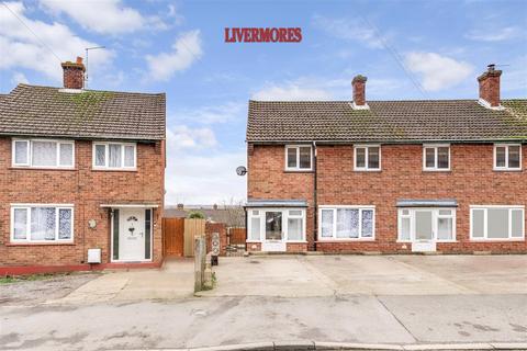 2 bedroom end of terrace house for sale, Lordswood Close, Dartford