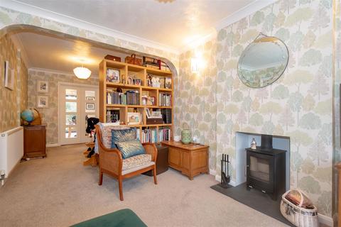 4 bedroom detached house for sale, Blunden Road, Farnborough