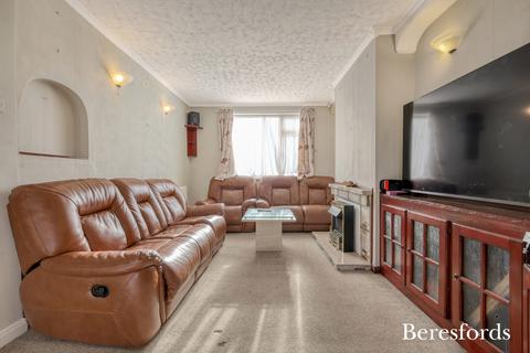 3 bedroom end of terrace house for sale, Toplands Avenue, Aveley, RM15