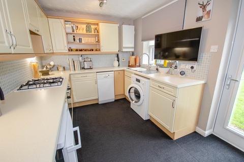 39 Azalea Close, Lutterworth, LE17 4FR