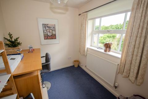 39 Azalea Close, Lutterworth, LE17 4FR