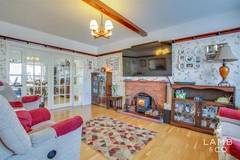 4 bedroom detached house for sale, Kings Road, Clacton-on-Sea CO15