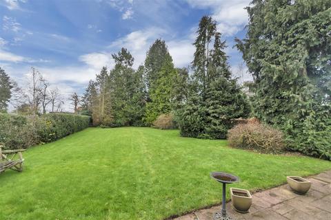 4 bedroom detached house for sale, Mayfield Drive, Shrewsbury