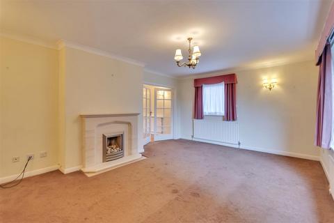 4 bedroom detached house for sale, Mayfield Drive, Shrewsbury