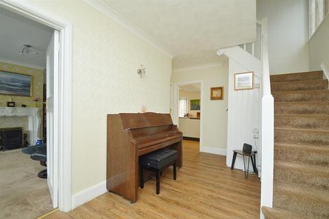 3 bedroom detached house for sale, SHORT WALK TO BEACH * SHANKLIN