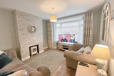 2 bedroom semi-detached house for sale, Craster Avenue, Newcastle upon Tyne, Tyne and Wear, NE12 9EU