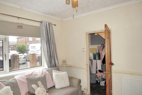 2 bedroom semi-detached house for sale, Devon Close, Wigan, WN5