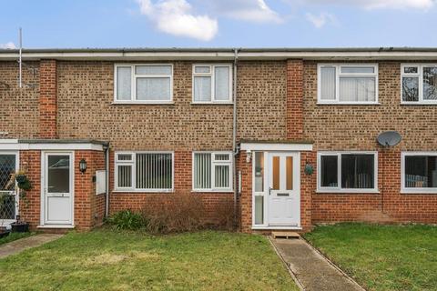 2 bedroom maisonette for sale, Sunbury - on Thames,  Surrey,  TW16